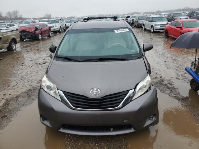 5TDKK3DC1ES519104 - 2014 TOYOTA SIENNA LE GRAY photo 5