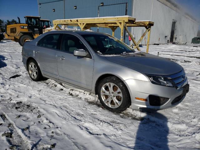 3FAHP0HA3CR219718 - 2012 FORD FUSION SE SILVER photo 4