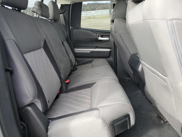 5TFUY5F1XHX676109 - 2017 TOYOTA TUNDRA DOUBLE CAB SR/SR5 GRAY photo 10
