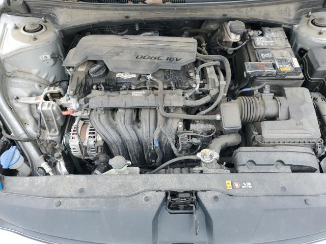 5NPLL4AG7MH047106 - 2021 HYUNDAI ELANTRA SE SILVER photo 11