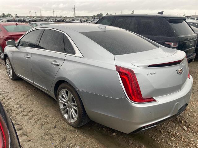 2G61M5S37J9158360 - 2018 CADILLAC XTS LUXURY SILVER photo 2