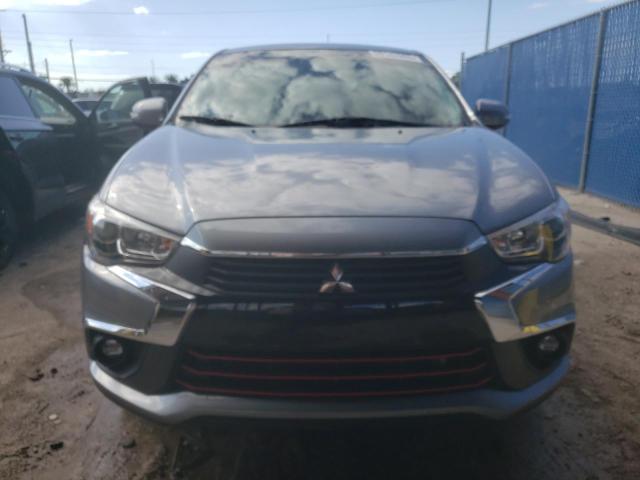 JA4AP3AU4HZ065020 - 2017 MITSUBISHI OUTLANDER ES GRAY photo 5