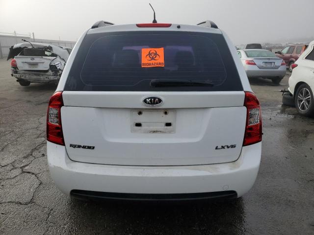 KNAFG526987175688 - 2008 KIA RONDO LX WHITE photo 6