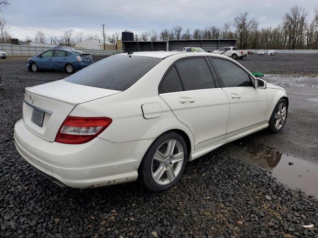 WDDGF5EB7AF429371 - 2010 MERCEDES-BENZ C 300 WHITE photo 3