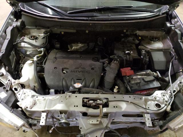 JA4AP3AU4KU032653 - 2019 MITSUBISHI OUTLANDER ES 银色 照片 12