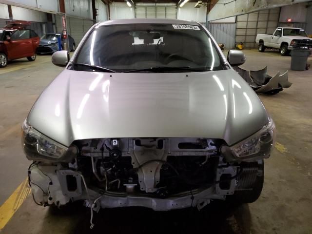 JA4AP3AU4KU032653 - 2019 MITSUBISHI OUTLANDER ES 银色 照片 5