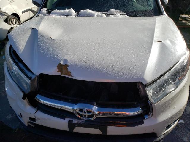 5TDJKRFH7FS157675 - 2015 TOYOTA HIGHLANDER XLE თეთრი ფოტო 12