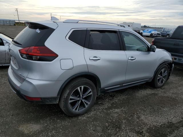 JN8AT2MV4JW319076 - 2018 NISSAN ROGUE S SILVER photo 3