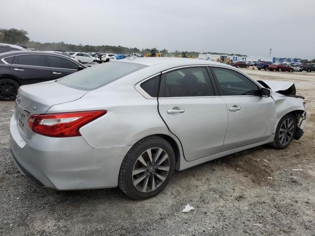 1N4AL3AP7HC119320 - 2017 NISSAN ALTIMA 2.5 SILVER photo 3