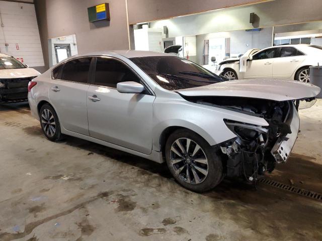 1N4AL3AP5HC177023 - 2017 NISSAN ALTIMA 2.5 SILVER photo 4