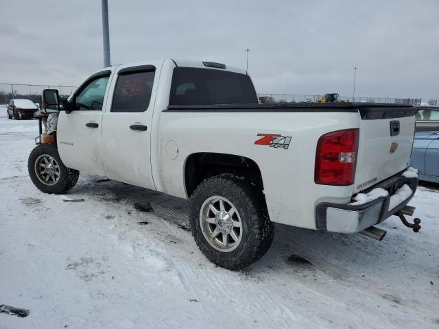 3GCPKSEA7DG127206 - 2013 CHEVROLET SILVERADO K1500 LT WHITE photo 2