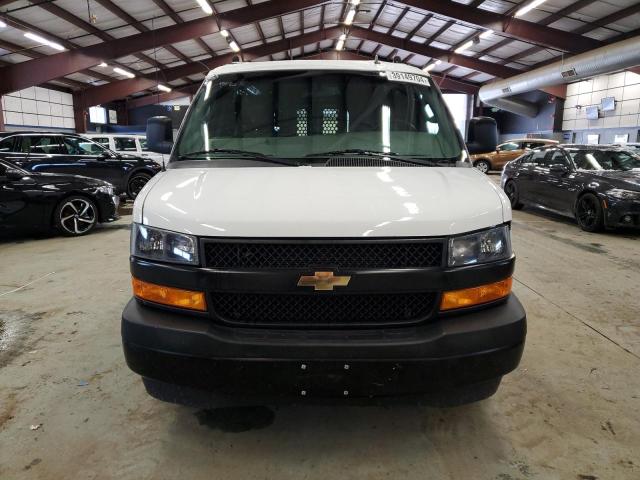 1GCWGAFP7L1272947 - 2020 CHEVROLET EXPRESS G2 WHITE photo 5