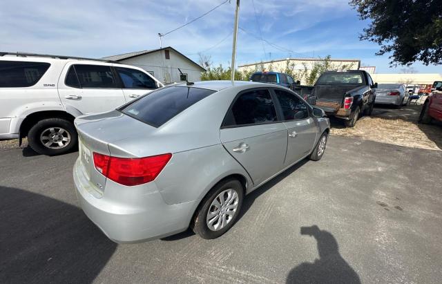 KNAFU4A28A5836887 - 2010 KIA FORTE EX SILVER photo 4