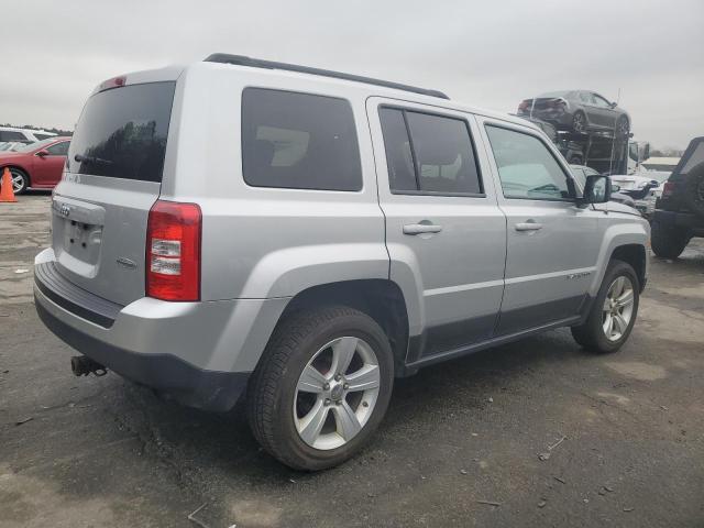 1C4NJRFB4CD600050 - 2012 JEEP PATRIOT LATITUDE SILVER photo 3