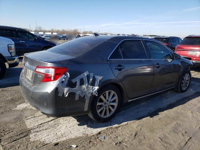 4T1BK1FK5DU534459 - 2013 TOYOTA CAMRY SE GRAY photo 3