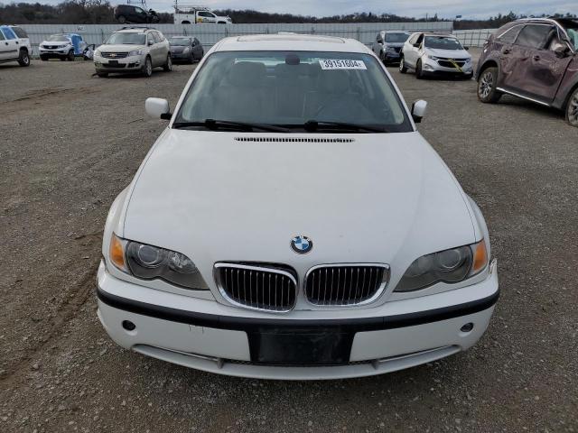 WBAEV53463KM26025 - 2003 BMW 330 I WHITE photo 5