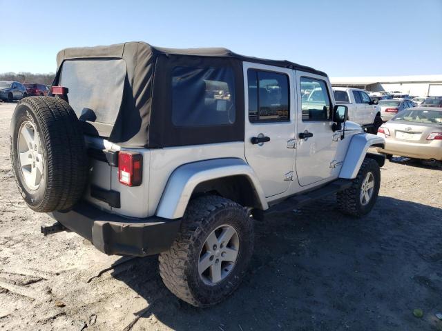 1J4GB591X7L143073 - 2007 JEEP WRANGLER SAHARA SILVER photo 3