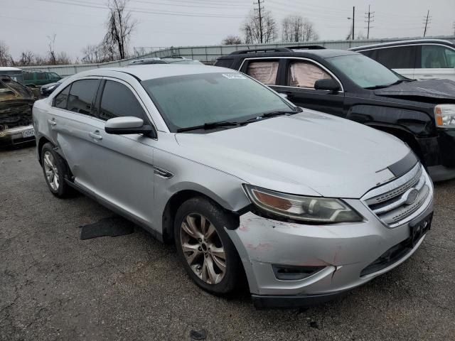 1FAHP2EW0BG107976 - 2011 FORD TAURUS SEL SILVER photo 4