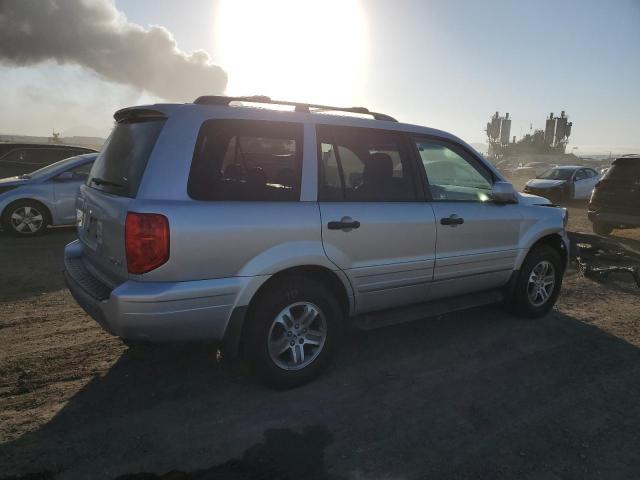 2HKYF18434H511287 - 2004 HONDA PILOT EX SILVER photo 3