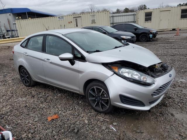 3FADP4BJ3KM161507 - 2019 FORD FIESTA SE SILVER photo 4