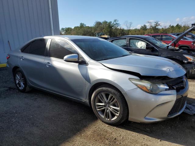 4T1BF1FK3GU173208 - 2016 TOYOTA CAMRY LE SILVER photo 4