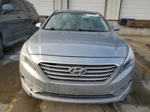 5NPE24AF0HH473793 - 2017 HYUNDAI SONATA SE SILVER photo 5