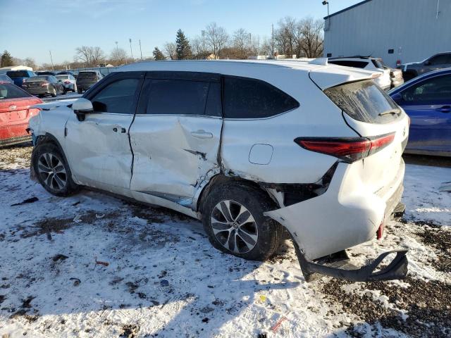 5TDGZRBH2NS576639 - 2022 TOYOTA HIGHLANDER XLE WHITE photo 2