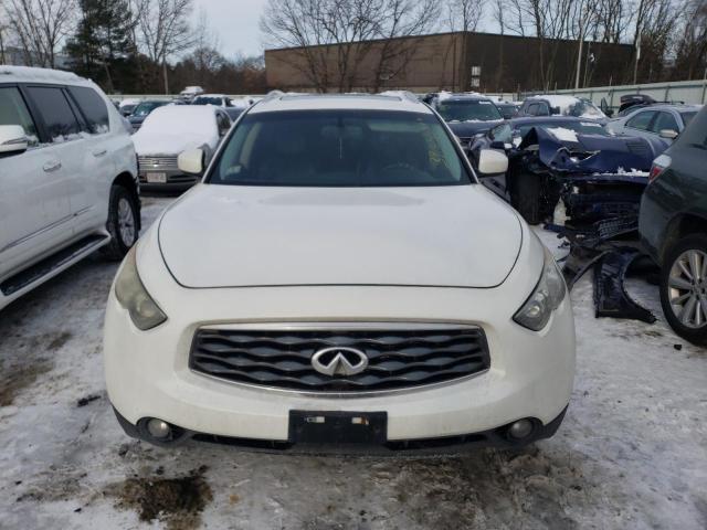 JNRAS18W29M154180 - 2009 INFINITI FX35 WHITE photo 5