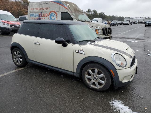 WMWMF73579TW86630 - 2009 MINI COOPER S WHITE photo 4