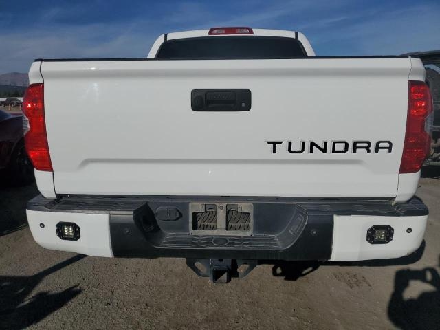 5TFHY5F15JX722498 - 2018 TOYOTA TUNDRA CREWMAX LIMITED WHITE photo 6