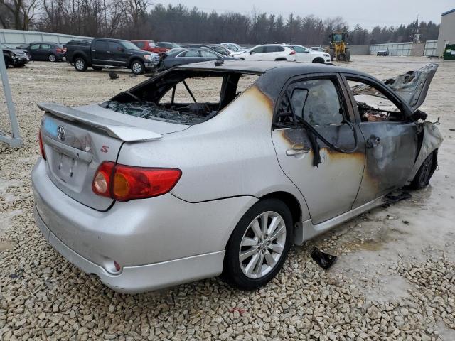 2T1BU4EE9AC451296 - 2010 TOYOTA COROLLA BASE SILVER photo 3