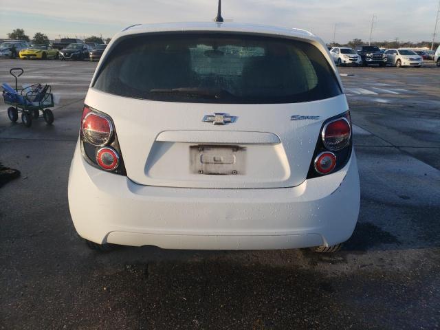 1G1JA6SH1E4206363 - 2014 CHEVROLET SONIC LS WHITE photo 6