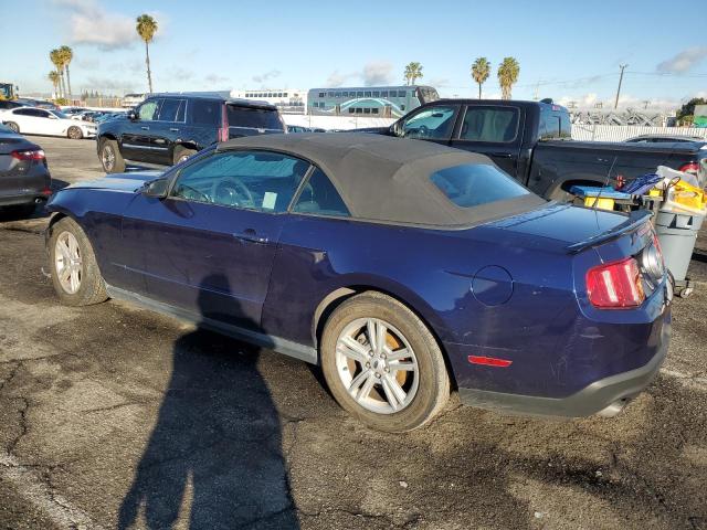 1ZVBP8EM8C5224247 - 2012 FORD MUSTANG BLUE photo 2