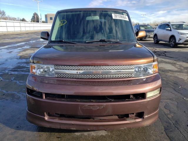 JTLKT324764119462 - 2006 SCION XB XB BROWN photo 5