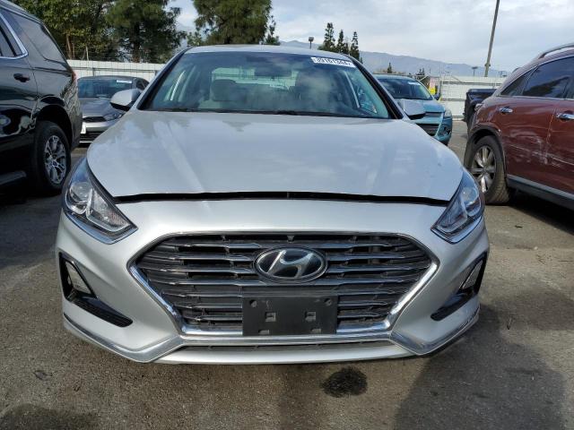 5NPE24AFXJH674445 - 2018 HYUNDAI SONATA SE SILVER photo 5