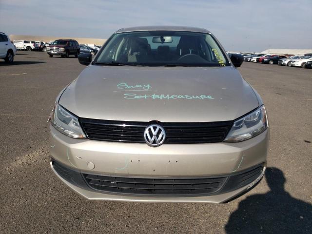 3VW2K7AJ7CM470950 - 2012 VOLKSWAGEN JETTA BASE BEIGE photo 5