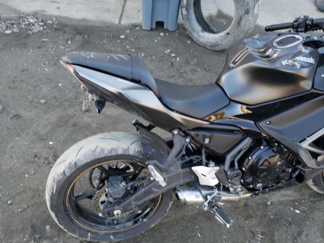 ML5EXER10PDA80684 - 2023 KAWASAKI EX650 R Сұр фото 10