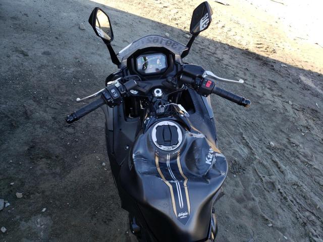 ML5EXER10PDA80684 - 2023 KAWASAKI EX650 R Сұр фото 8