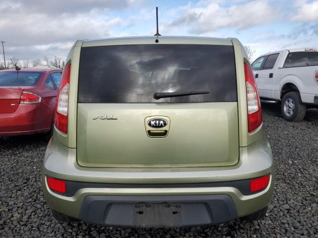 KNDJT2A54D7630781 - 2013 KIA SOUL GREEN photo 6