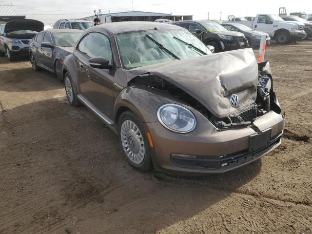 3VWJX7AT9EM632031 - 2014 VOLKSWAGEN BEETLE BROWN photo 4