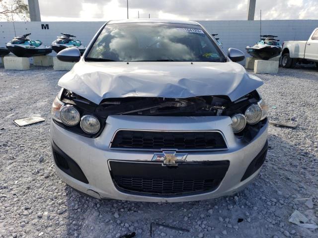 1G1JA6SH0G4182205 - 2016 CHEVROLET SONIC LS SILVER photo 5