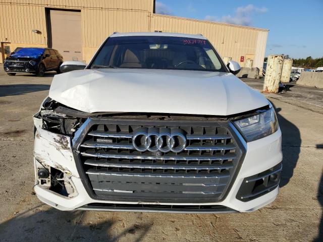 WA1VAAF71HD008474 - 2017 AUDI Q7 PRESTIGE WHITE photo 5