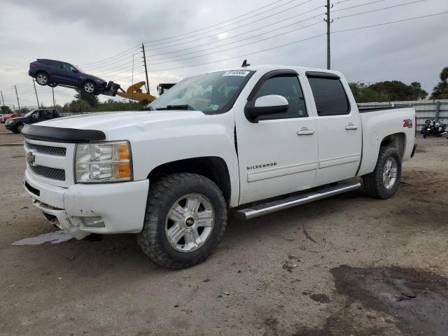 3GCPKSE30BG294005 - 2011 CHEVROLET SILVERADO K1500 LT WHITE photo 1