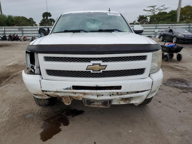 3GCPKSE30BG294005 - 2011 CHEVROLET SILVERADO K1500 LT WHITE photo 5