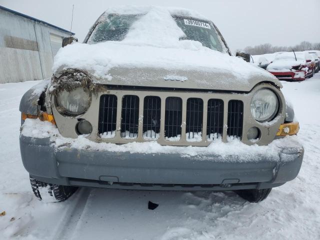 1J4GL48K15W712924 - 2005 JEEP LIBERTY SPORT TAN photo 5