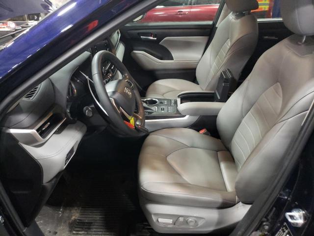 5TDGZRBH3NS241891 - 2022 TOYOTA HIGHLANDER XLE BLUE photo 7