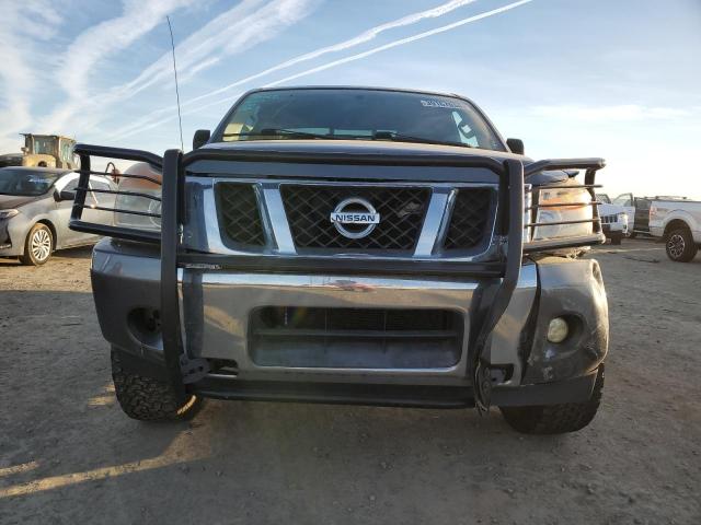 1N6BA0CHXDN311951 - 2013 NISSAN TITAN S GRAY photo 5