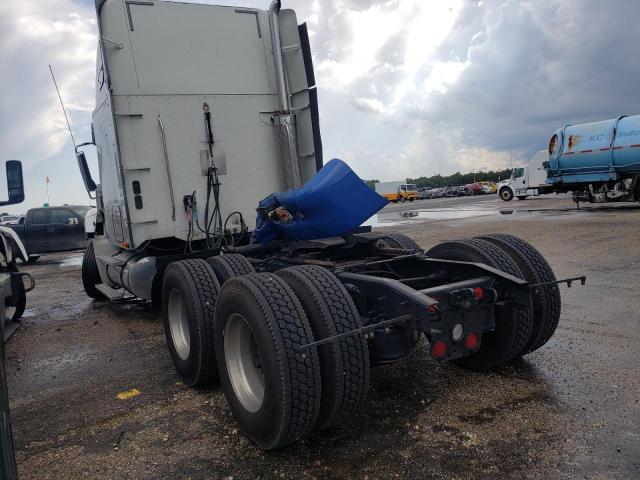 3ALXA7004FDGA1905 - 2015 FREIGHTLINER COLUMBIA COLUMBIA WHITE photo 3