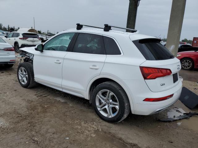 WA1ANAFY5K2134707 - 2019 AUDI Q5 PREMIUM WHITE photo 2