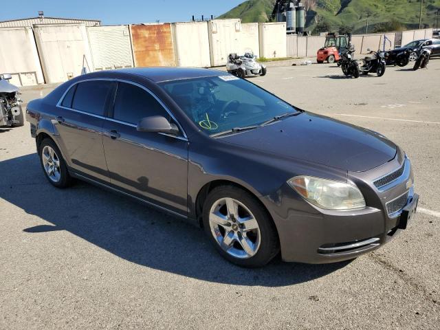 1G1ZC5EB4AF262066 - 2010 CHEVROLET MALIBU 1LT ნაცრისფერი ფოტო 4